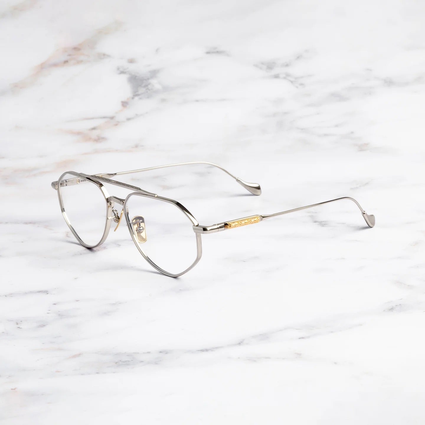 The Great Frog x Cutler and Gross - Lynott Aviator 017