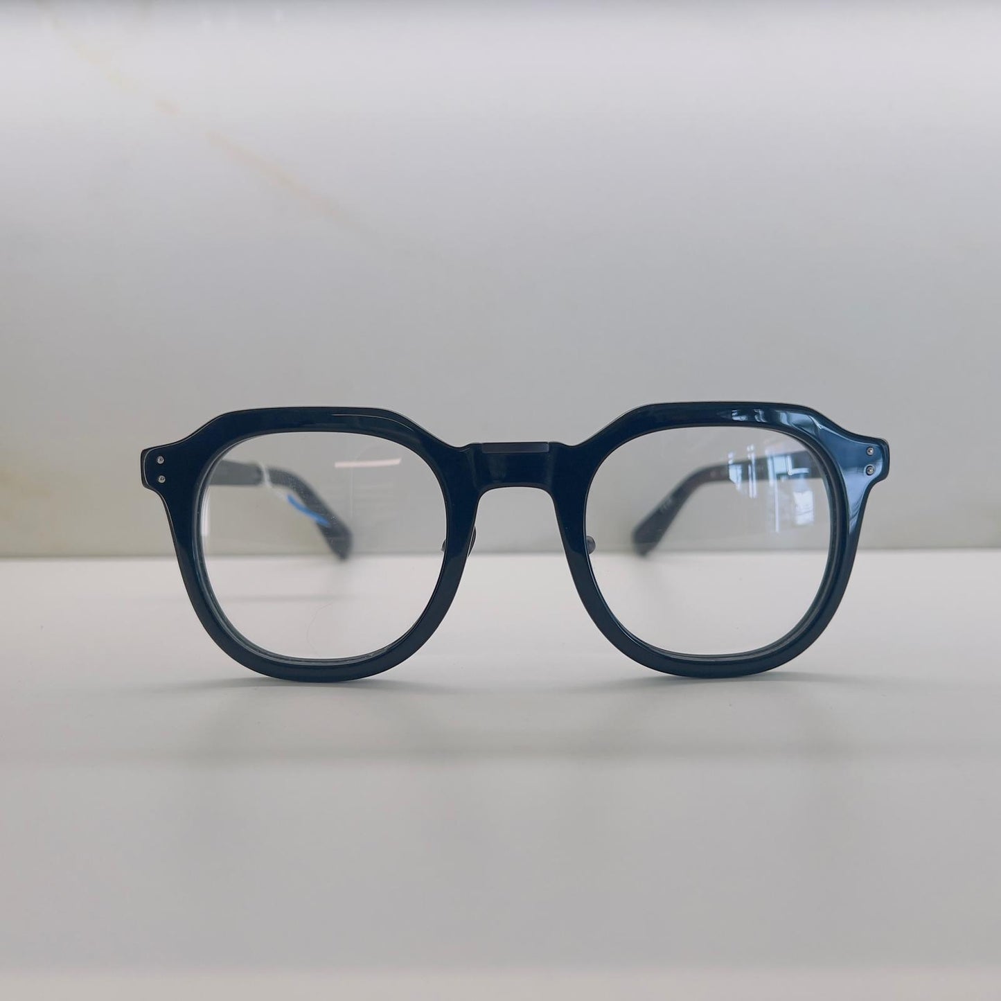 Linda Farrow - Fletcher